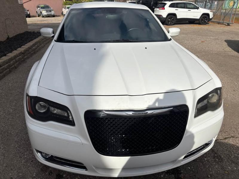Chrysler 300 S V6 AWD 2013 Chrysler 300 S V6 AWD 2013