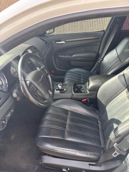 Chrysler 300 S V6 AWD 2013 Chrysler 300 S V6 AWD 2013