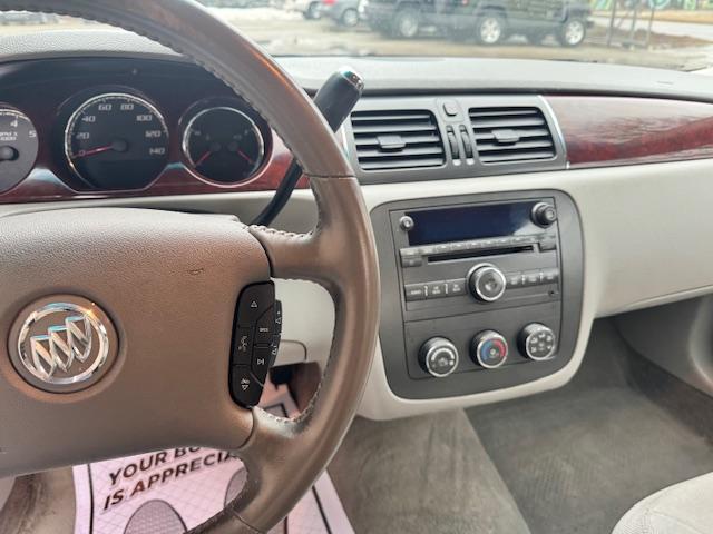 Buick Lucerne CX 2010