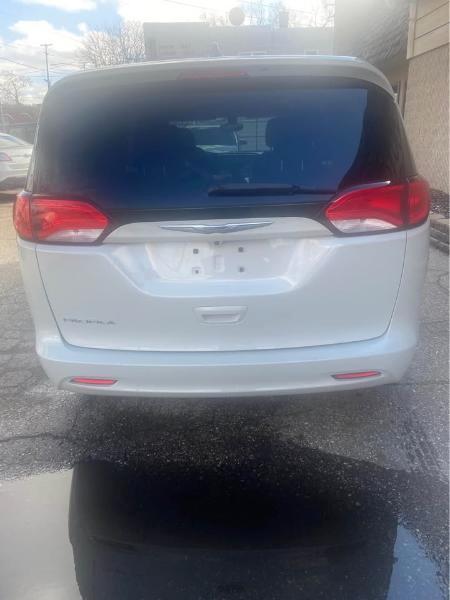 Chrysler Pacifica Touring 2017