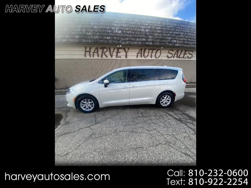 Chrysler Pacifica Touring 2017