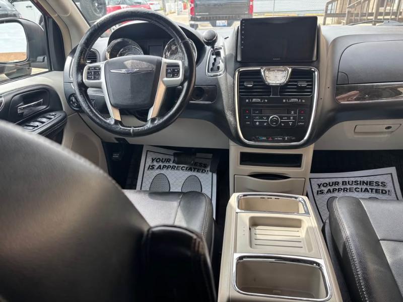 Chrysler Town & Country Touring 2016