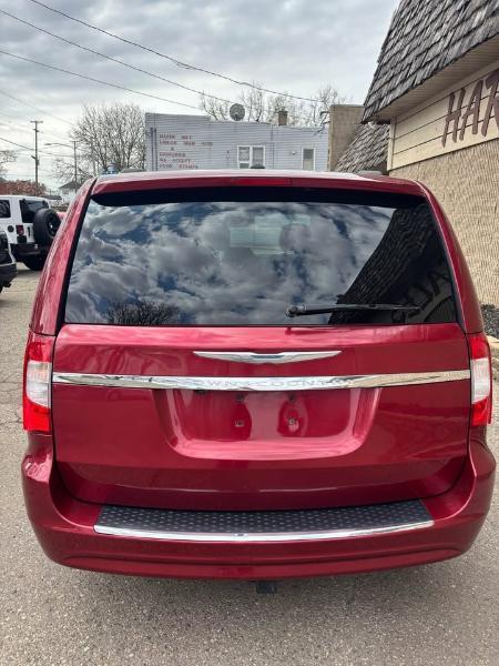 Chrysler Town & Country Touring 2016