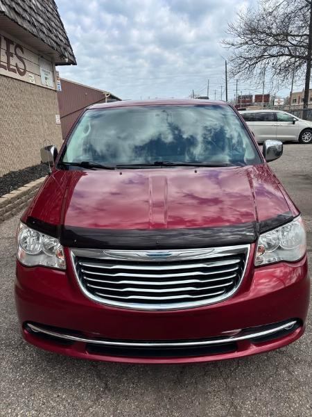 Chrysler Town & Country Touring 2016