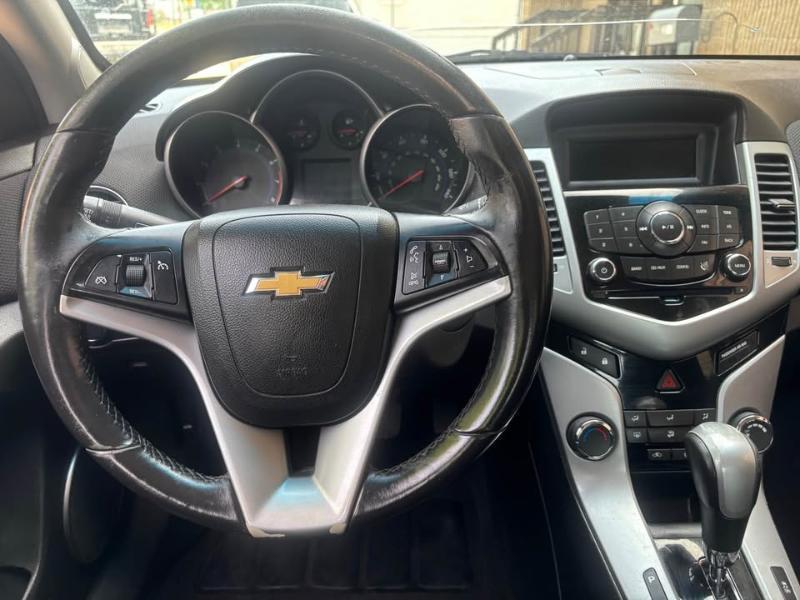 Chevrolet Cruze 1LT 2011