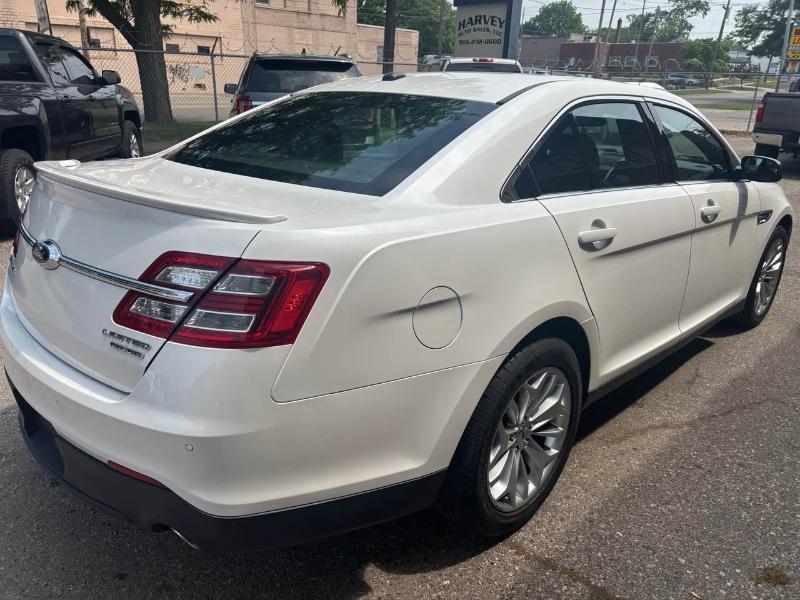 Ford Taurus Limited FWD 2014