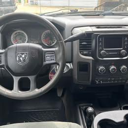 RAM 2500 Tradesman Crew Cab SWB 4WD 2015
