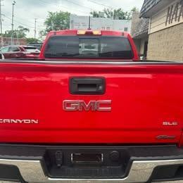 GMC Canyon SLE Crew Cab 2WD Short Box 2015