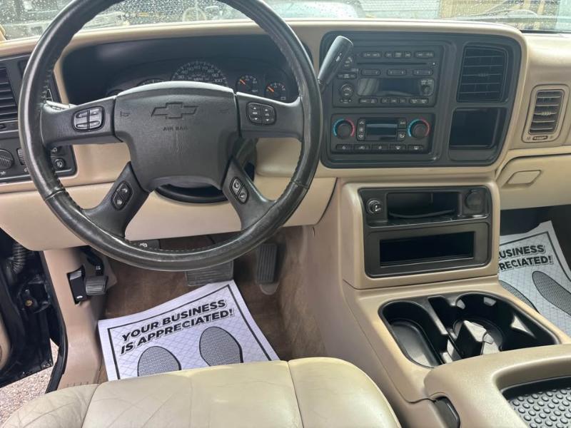 Chevrolet Tahoe 4WD 2005