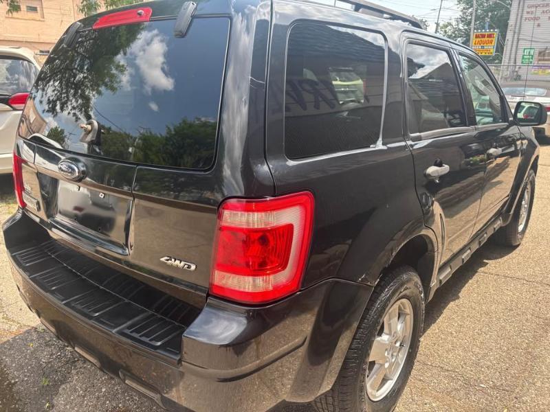 Ford Escape XLT 4WD I4 2009