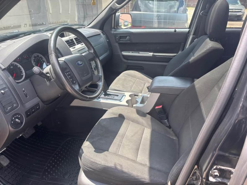 Ford Escape XLT 4WD I4 2009