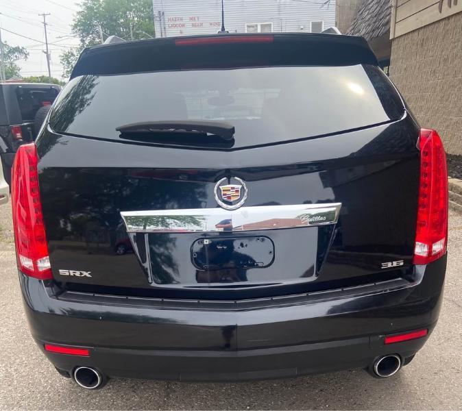 Cadillac SRX Standard FWD 2015