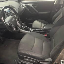 Hyundai Elantra SE 6AT 2016