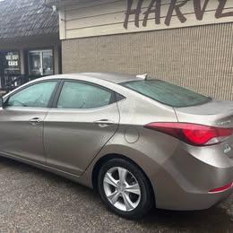 Hyundai Elantra SE 6AT 2016