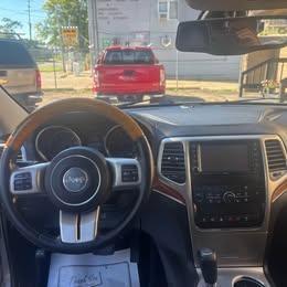 Jeep Grand Cherokee Overland 4WD 2012