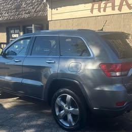 Jeep Grand Cherokee Overland 4WD 2012