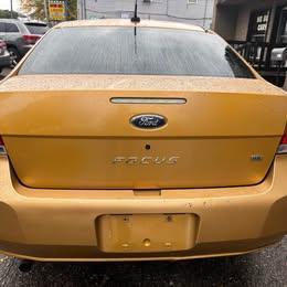 Ford Focus SE Sedan 2009