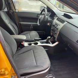 Ford Focus SE Sedan 2009