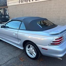 Ford Mustang GT convertible 1995