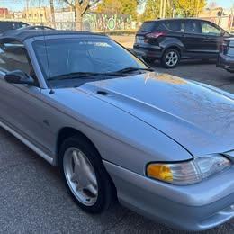 Ford Mustang GT convertible 1995