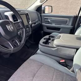 RAM 1500 SLT Crew Cab SWB 4WD 2017