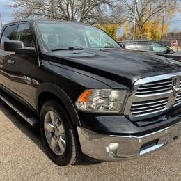 RAM 1500 SLT Crew Cab SWB 4WD 2017