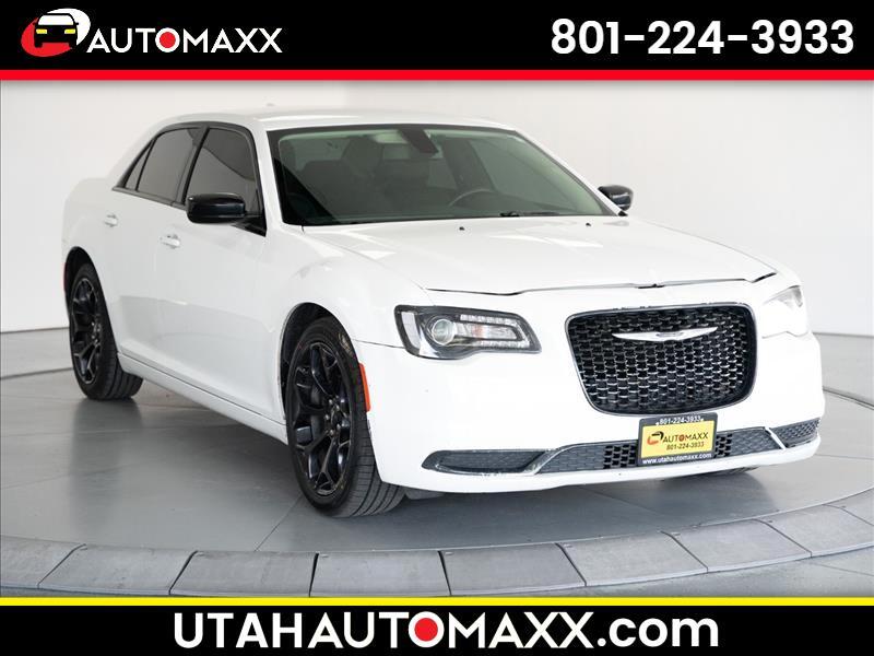 2019 Chrysler 300 Touring