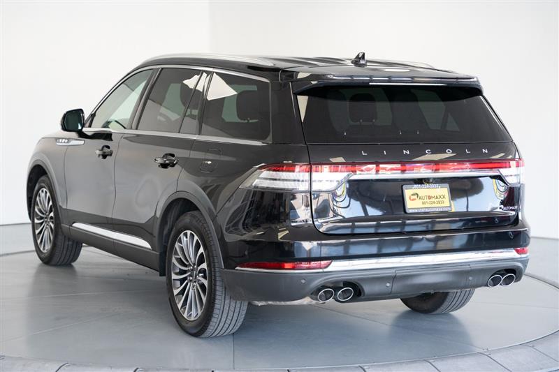 Lincoln Aviator  2020