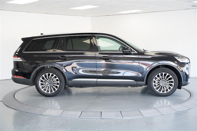 Lincoln Aviator  2020