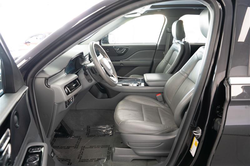 Lincoln Aviator  2020