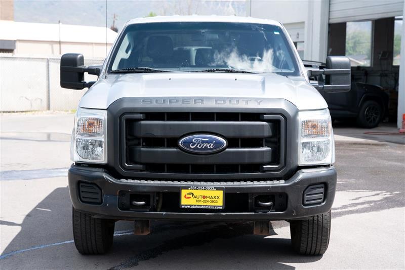 2016 Ford F-350 XLT Lariat photo 2