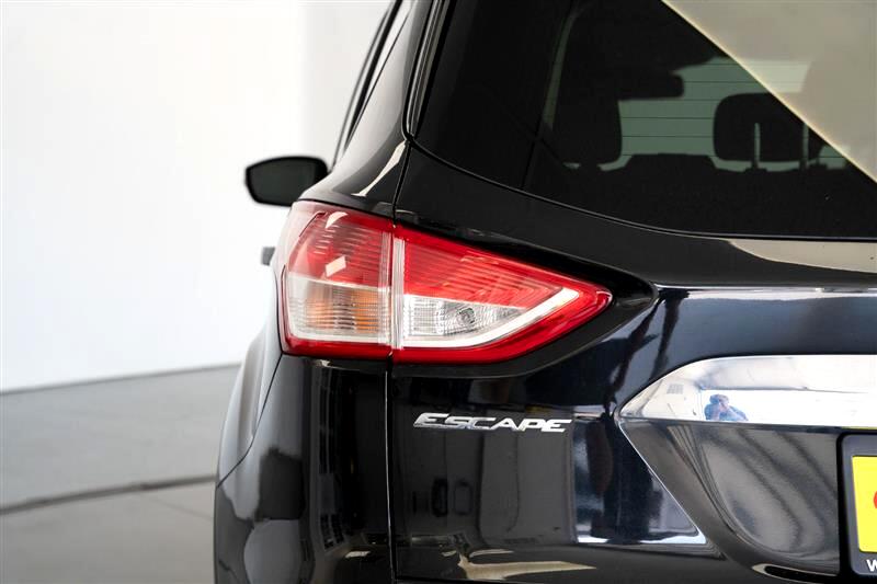2013 Ford Escape Titanium photo 11