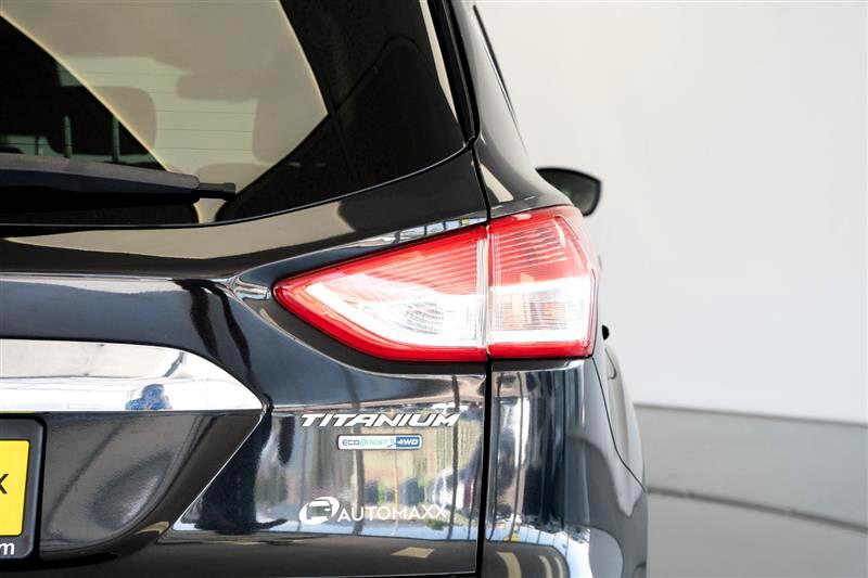 2013 Ford Escape Titanium photo 12