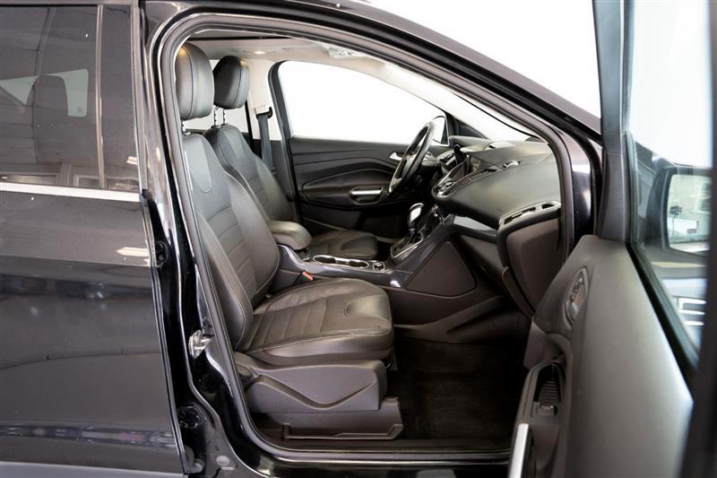 2013 Ford Escape Titanium photo 20