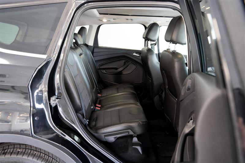 2013 Ford Escape Titanium photo 21