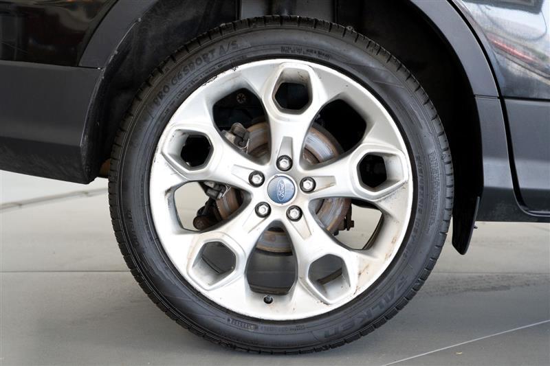 2013 Ford Escape Titanium photo 22