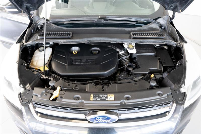 2013 Ford Escape Titanium photo 23