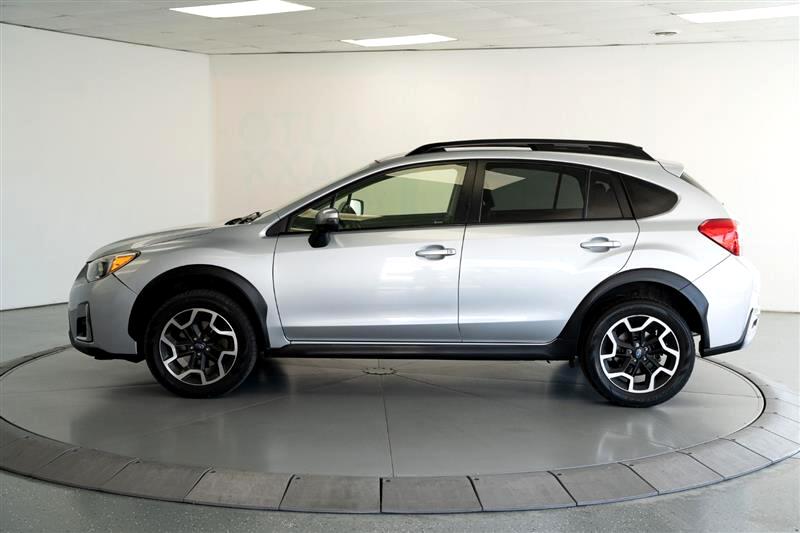 2017 Subaru Crosstrek 2.0i Limited photo 4