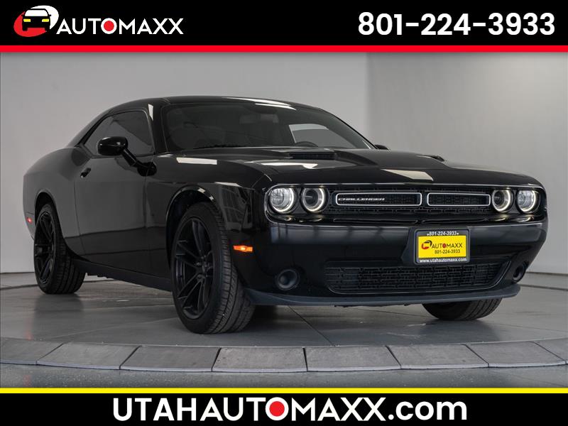 2017 Dodge Challenger SXT