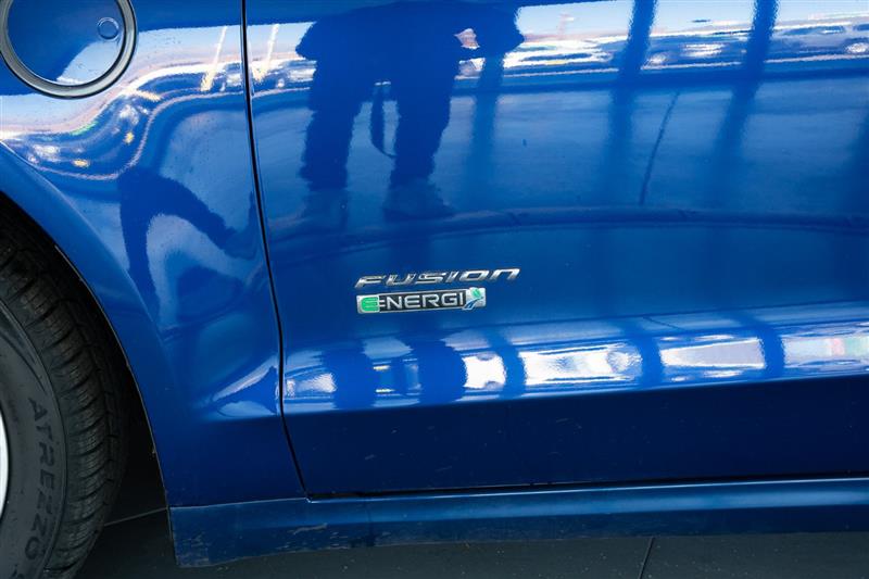 Ford Fusion Energi  2016