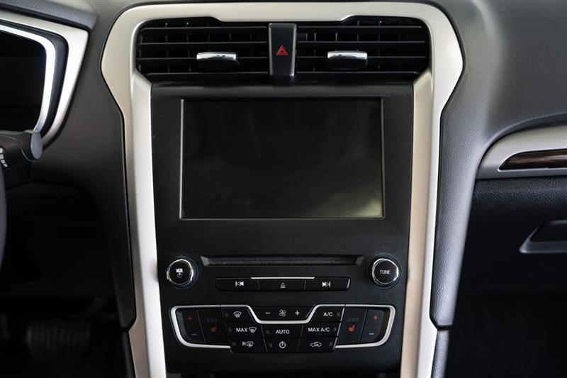 Ford Fusion Energi  2016