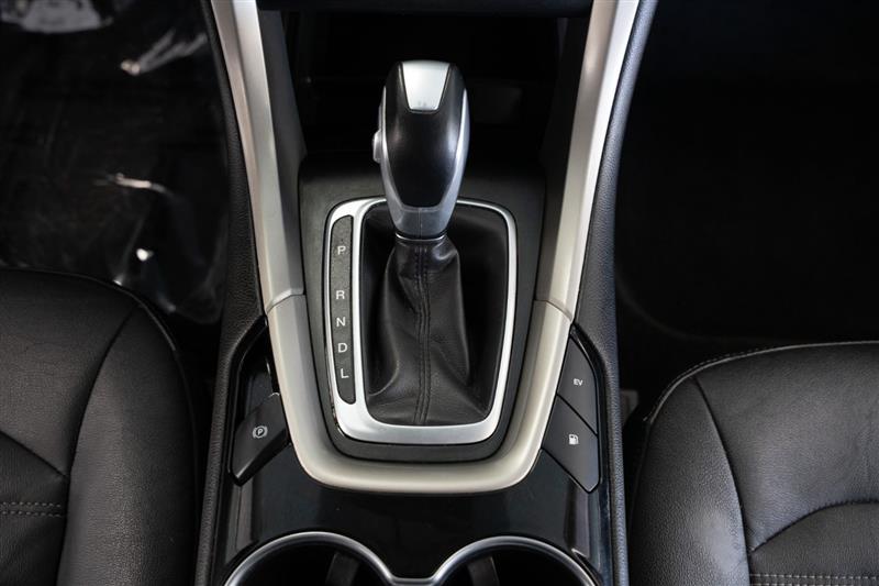 Ford Fusion Energi  2016