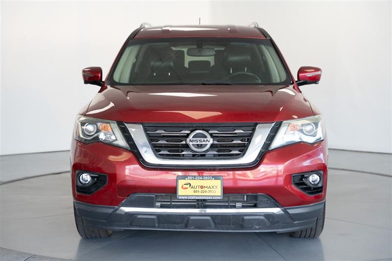 2018 Nissan Pathfinder SL photo 2