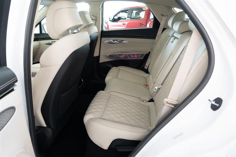 Genesis GV70  2022
