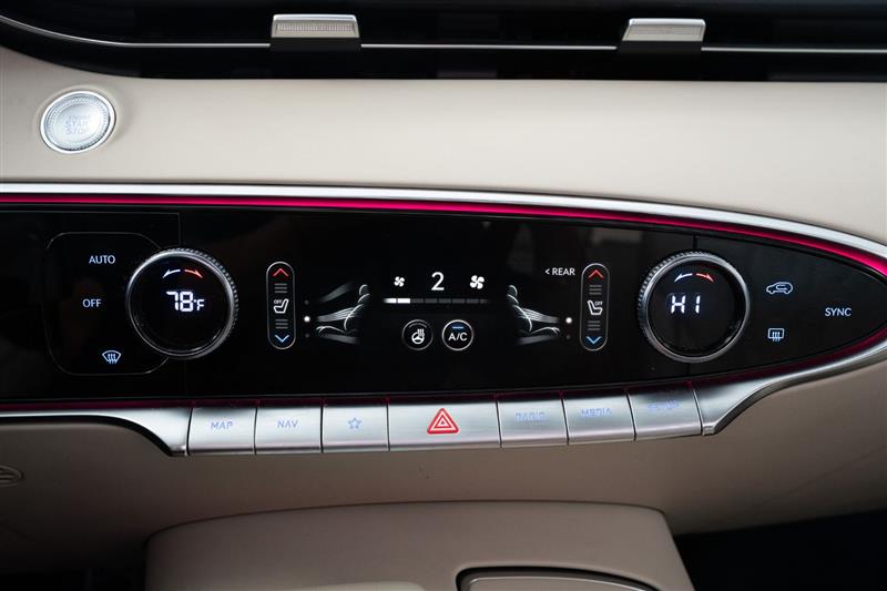 Genesis GV70  2022
