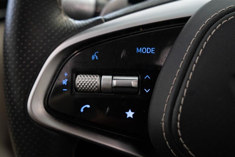 Genesis GV70  2022