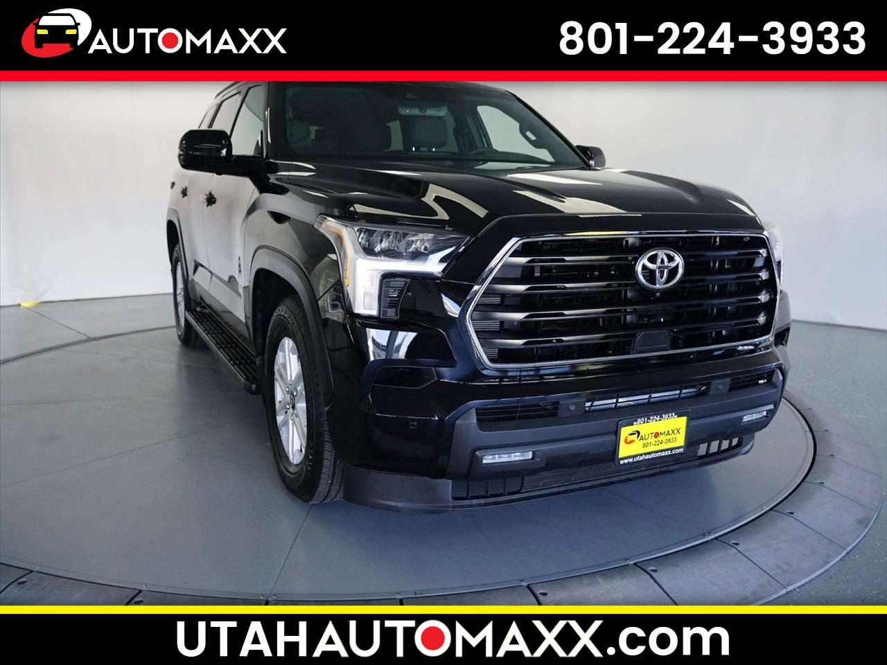 2025 Toyota Sequoia SR5's photo