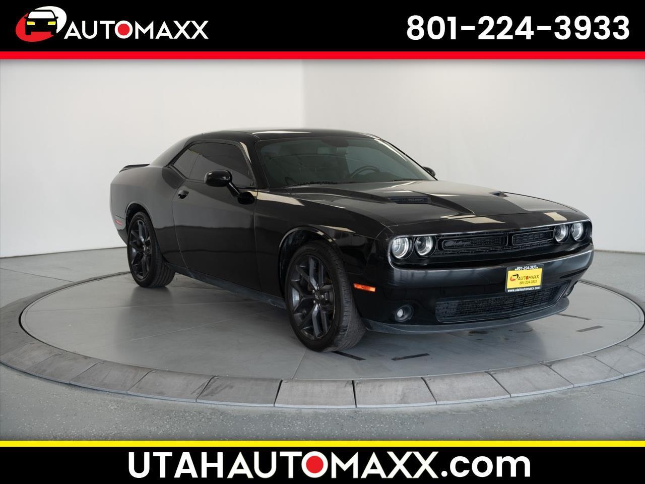 2020 Dodge Challenger SXT RWD