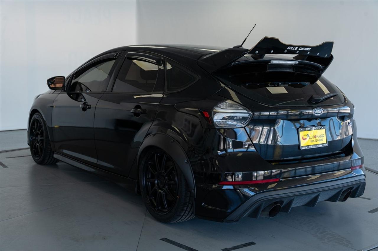 Ford Focus photo 6