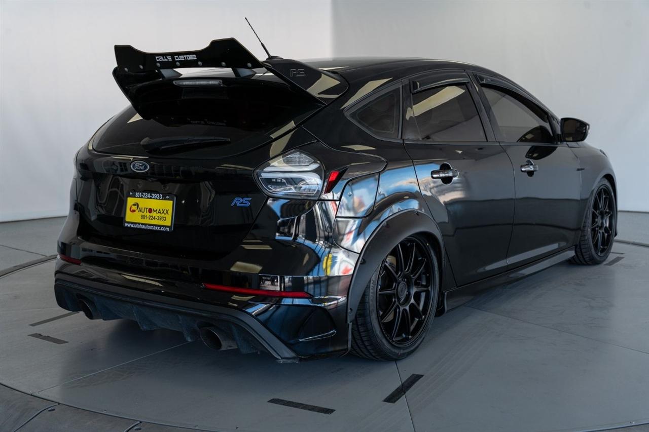 Ford Focus photo 8